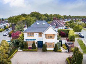 So, You Need to "Fix My Teeth" in Liverpool? A Guide to Your Options